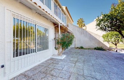 Resale - Townhouse / Duplex / Corner - Orihuela Costa - Villamartín