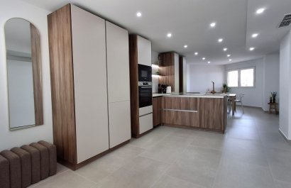 Resale - Apartment / flat - Torrevieia - Playa Acequion