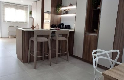 Resale - Apartment / flat - Torrevieia - Playa Acequion