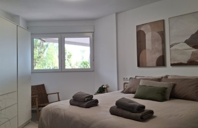 Resale - Apartment / flat - Torrevieia - Playa Acequion