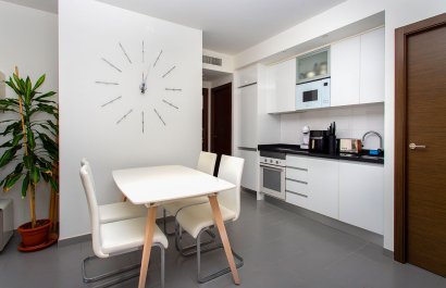 Resale - Townhouse / Duplex / Corner - Torrevieia - Aguas Nuevas