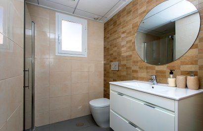 Resale - Townhouse / Duplex / Corner - Torrevieia - Aguas Nuevas