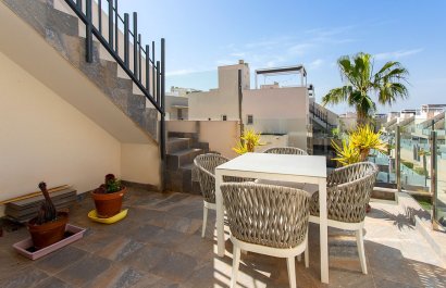 Resale - Townhouse / Duplex / Corner - Torrevieia - Aguas Nuevas