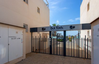 Resale - Townhouse / Duplex / Corner - Torrevieia - Aguas Nuevas