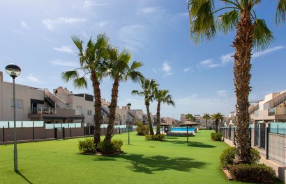 Resale - Townhouse / Duplex / Corner - Torrevieia - Aguas Nuevas