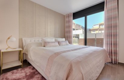 Resale - Villa - Torrevieia - Torrevieja