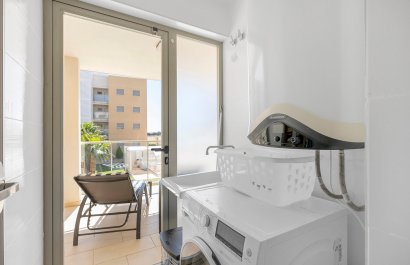 Resale - Apartment / flat - Orihuela Costa - Villamartín