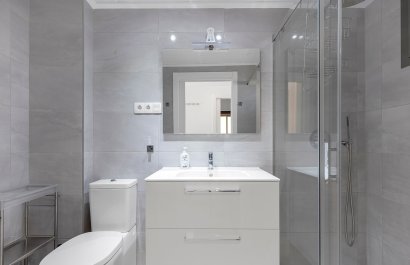 Resale - Apartment / flat - Orihuela Costa - Villamartín