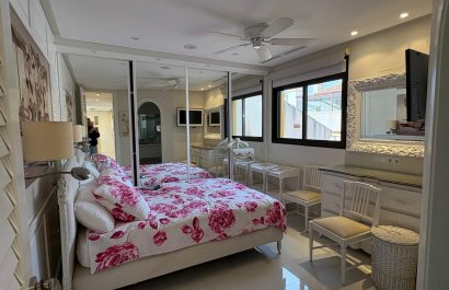 Resale - Apartment / flat - Guardamar del Segura - Marjal Beach
