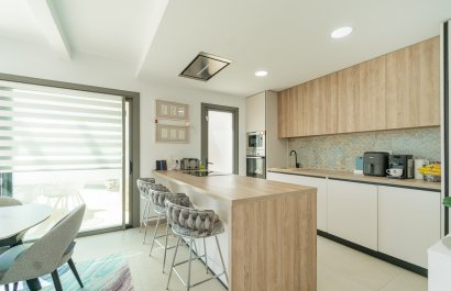 Resale - Villa - Orihuela Costa - Costa Blanca