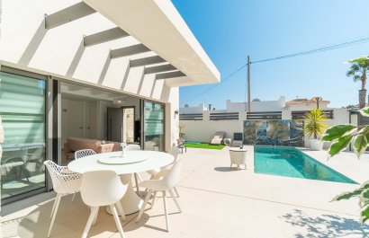 Resale - Villa - Orihuela Costa - Costa Blanca