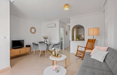 Resale - Apartment / flat - Daya Nueva - Costa Blanca South