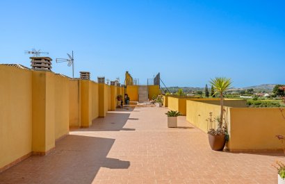 Resale - Apartment / flat - Daya Nueva - Costa Blanca South