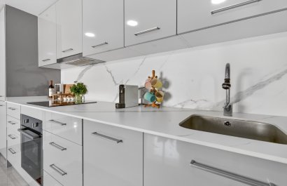 Resale - Apartment / flat - Torrevieia - Playa Los Locos