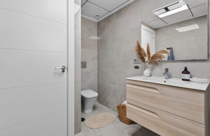 Resale - Apartment / flat - Torrevieia - Playa Los Locos