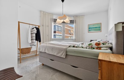 Resale - Apartment / flat - Torrevieia - Playa Los Locos