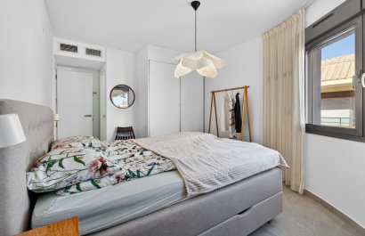 Resale - Apartment / flat - Torrevieia - Playa Los Locos