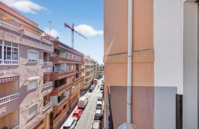 Resale - Apartment / flat - Torrevieia - Playa Los Locos
