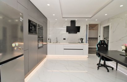 Resale - Apartment / flat - Torrevieia - Torrevieja