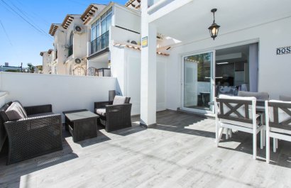 Resale - Apartment / flat - Torrevieia - Lago Jardin