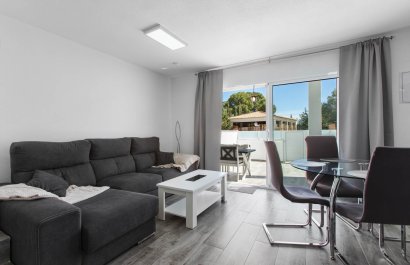 Resale - Apartment / flat - Torrevieia - Lago Jardin