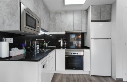 Resale - Apartment / flat - Torrevieia - Lago Jardin
