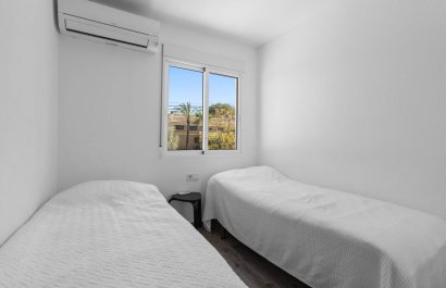 Resale - Apartment / flat - Torrevieia - Lago Jardin