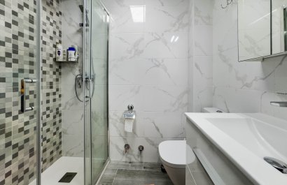 Resale - Apartment / flat - Torrevieia - Lago Jardin