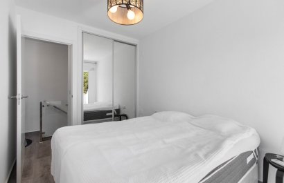 Resale - Apartment / flat - Torrevieia - Lago Jardin