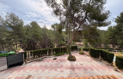 Resale - Villa - Sax