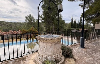 Resale - Villa - Sax