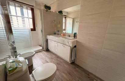 Resale - Villa - Sax