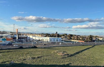 Resale - Apartment / flat - Orihuela Costa - Punta Prima