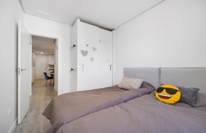 Resale - Apartment / flat - Orihuela Costa - Villamartín