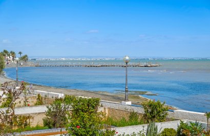 Resale - Townhouse / Duplex / Corner - Los Urrutias - Estrella de Mar