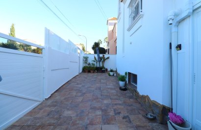 Resale - Villa - Orihuela Costa - Villamartín