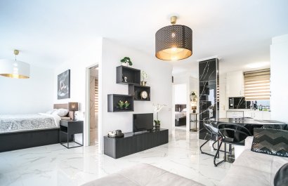 Resale - Apartment / flat - Torrevieia - Punta Prima