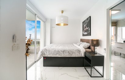 Resale - Apartment / flat - Torrevieia - Punta Prima