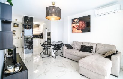 Resale - Apartment / flat - Torrevieia - Punta Prima