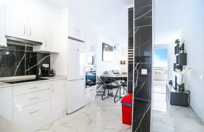 Resale - Apartment / flat - Torrevieia - Punta Prima