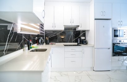 Resale - Apartment / flat - Torrevieia - Punta Prima
