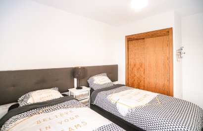 Resale - Apartment / flat - Torrevieia - Punta Prima