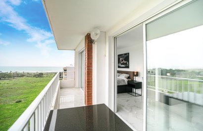 Resale - Apartment / flat - Torrevieia - Punta Prima