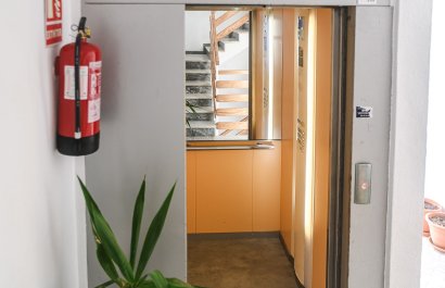 Resale - Apartment / flat - Torrevieia - Punta Prima