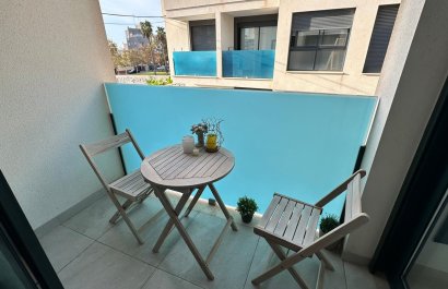 Resale - Apartment / flat - Torrevieia - Calas Blancas