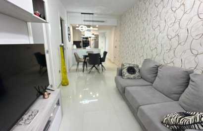 Resale - Apartment / flat - Torrevieia - Calas Blancas