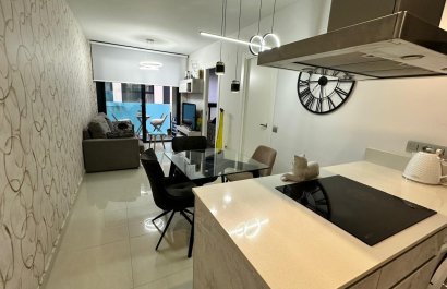 Resale - Apartment / flat - Torrevieia - Calas Blancas