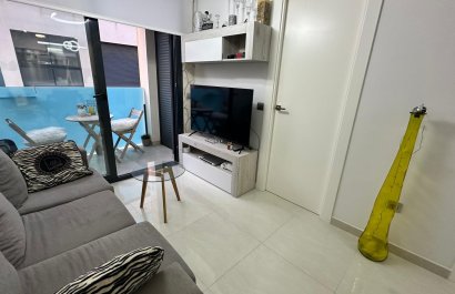 Resale - Apartment / flat - Torrevieia - Calas Blancas