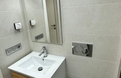 Resale - Apartment / flat - Torrevieia - Calas Blancas