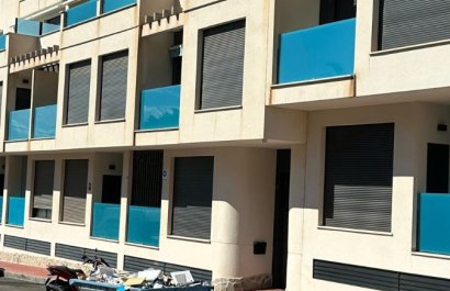 Resale - Apartment / flat - Torrevieia - Calas Blancas